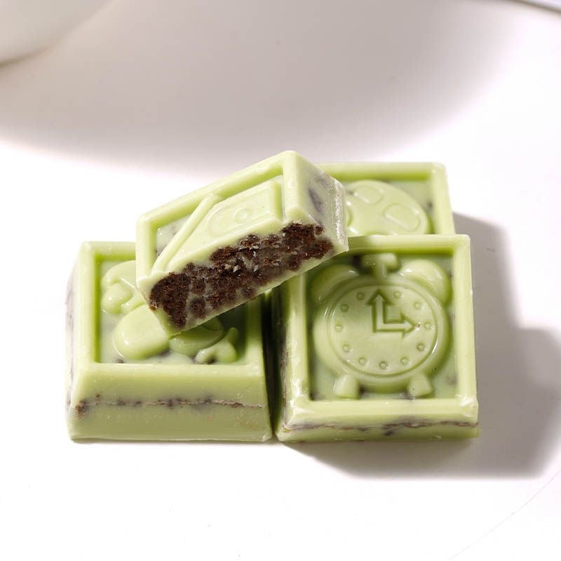 8.17oz/1boxed [Qiaoyuan] Chocolate,Blueberry Flavor、White Chocolate、Cookie Caramel Flavor、Cookie Matcha Flavor，Four flavors