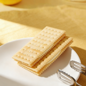 12.14oz/1box [Da'erdun] Soda Sandwich Cookies Lemon Flavor,Crispy & Airy Soda Crackers with Zesty Lemon Cream Filling, Light, Refreshing & Not Too Sweet, Perfect Snack for Tea, Kids' Lunch Box, or a Thirst Quencher