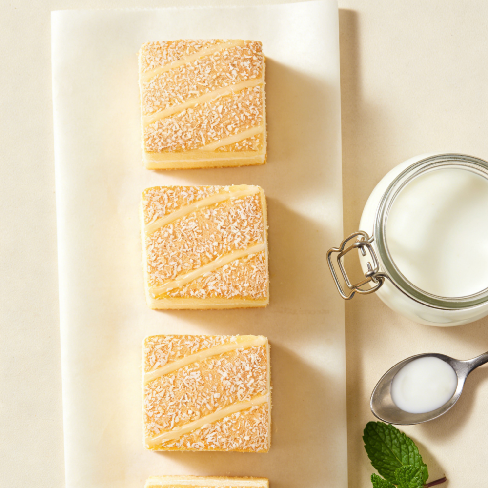 2.04LB/1boxed(Includes 50 packages)[Three Squirrels] Coconut Tender Cake,Soft & Chewy Coconut Milk Cakes in Bulk, Made with Real Coconut, Lightly Sweet & Fragrant, Perfect Value Pack for Office, Family, or Party Sharing