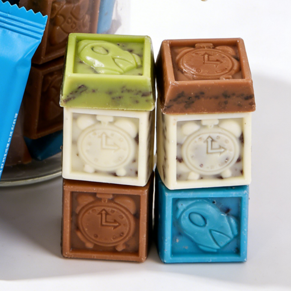 8.17oz/1boxed [Qiaoyuan] Chocolate,Blueberry Flavor、White Chocolate、Cookie Caramel Flavor、Cookie Matcha Flavor，Four flavors