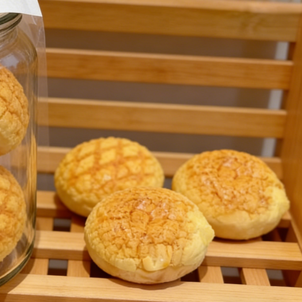 15.81oz/1bag [MaiShi Du] Hong Kong Style Pineapple Bun,Classic Pineapple-Topped Bun with Crispy, Sweet Crust & Soft Milk Bread, Authentic Bakery Treat for Breakfast or Tea