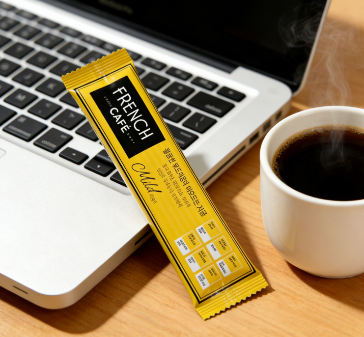 7.83 oz（1Boxed）South Korea, Nanyang French Cafe（Furanchi）Mild Flavored 3-in-1 Instant Coffee，Christmas Gifts，Christmas Snacks，New Year Snacks，Party Snacks