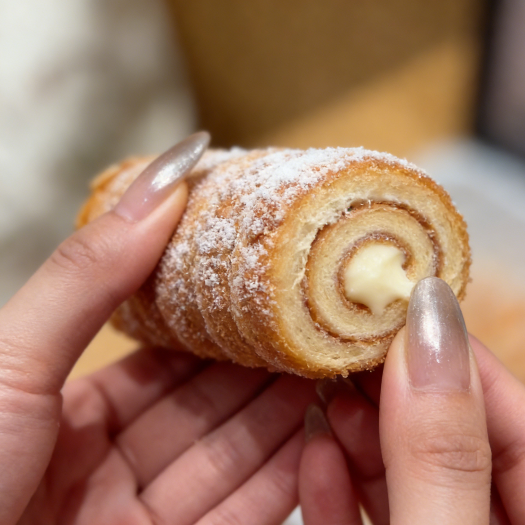 1.48LB (Includes 8 packages) Cream roll