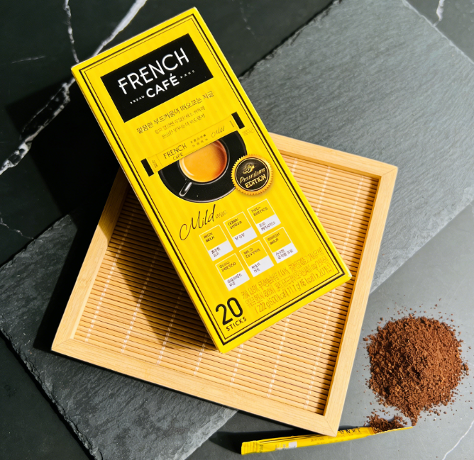 7.83 oz（1Boxed）South Korea, Nanyang French Cafe（Furanchi）Mild Flavored 3-in-1 Instant Coffee，Christmas Gifts，Christmas Snacks，New Year Snacks，Party Snacks