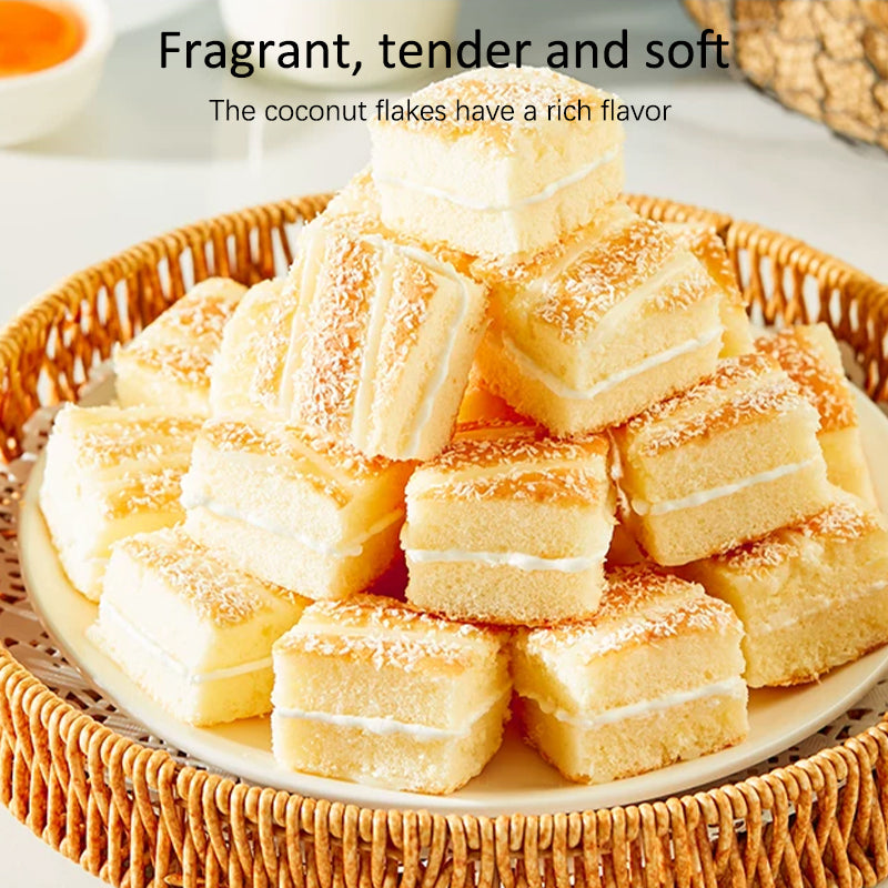 2.04LB/1boxed(Includes 50 packages)[Three Squirrels] Coconut Tender Cake