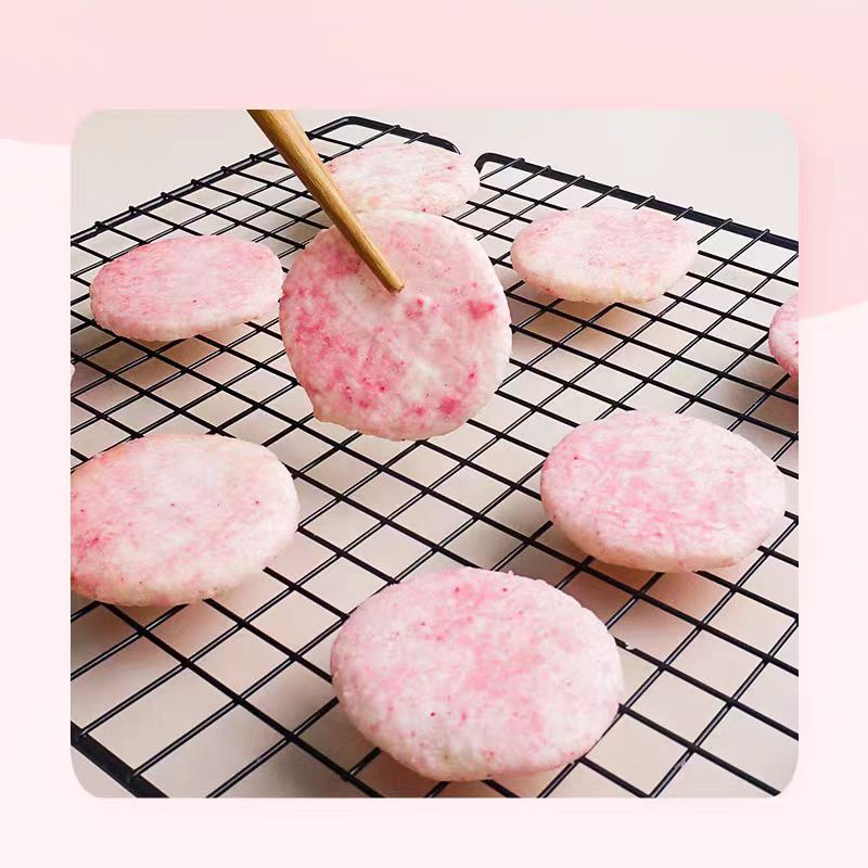 10.98oz [XiaoShuaiCai]"Rice falls in love with berries"Strawberry flavored rice cake,Party Snacks